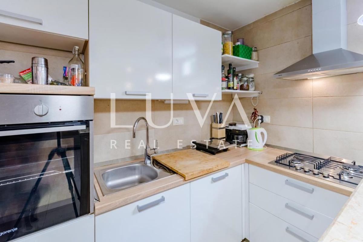 Casa In vendita - SPLITSKO-DALMATINSKA SPLIT