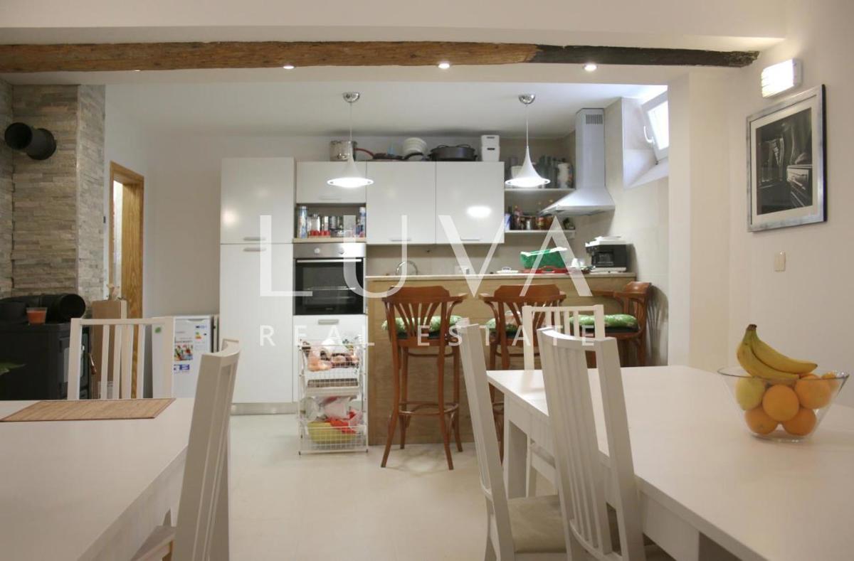 Casa In vendita - SPLITSKO-DALMATINSKA SPLIT