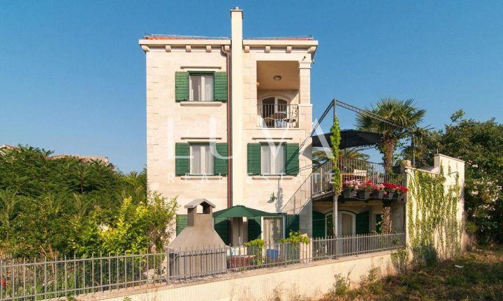 House For sale - Splitsko-dalmatinska Supetar - foto 2/38