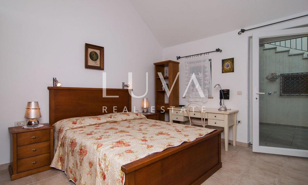 House For sale - SPLITSKO-DALMATINSKA SUPETAR
