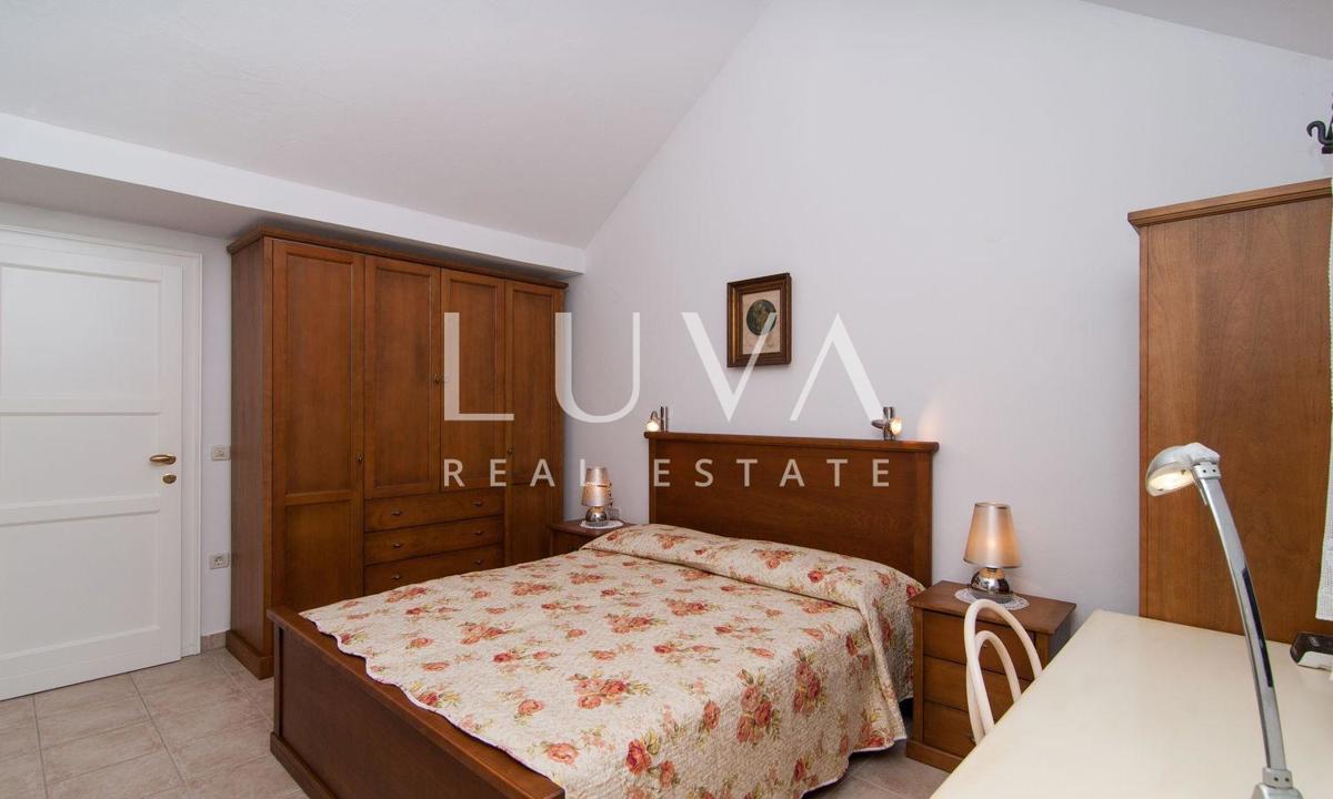 House For sale - SPLITSKO-DALMATINSKA SUPETAR