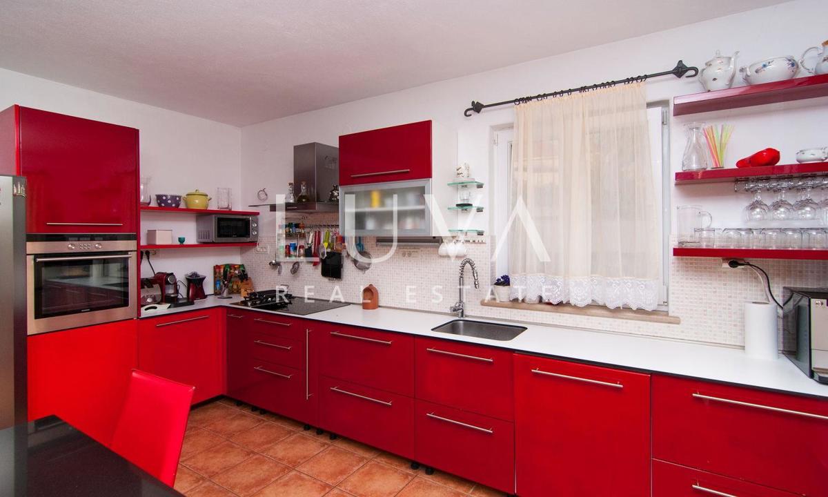 House For sale - SPLITSKO-DALMATINSKA SUPETAR