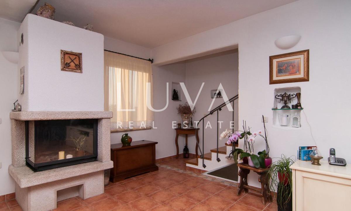 House For sale - SPLITSKO-DALMATINSKA SUPETAR