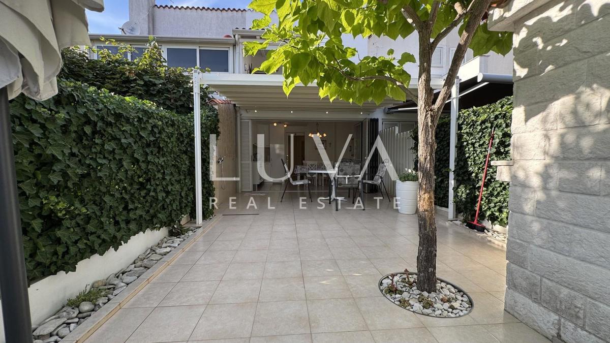 House For sale - ISTARSKA NOVIGRAD