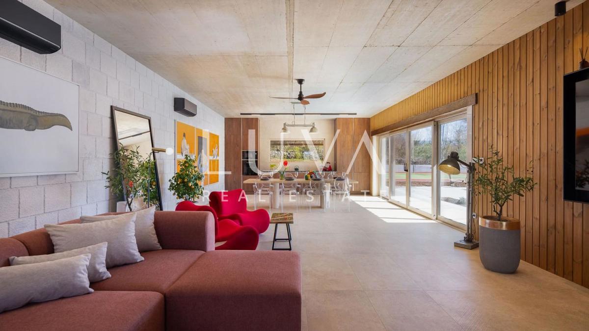 Casa In vendita - SPLITSKO-DALMATINSKA DICMO