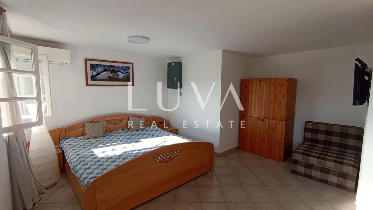 House For sale - SPLITSKO-DALMATINSKA MARINA