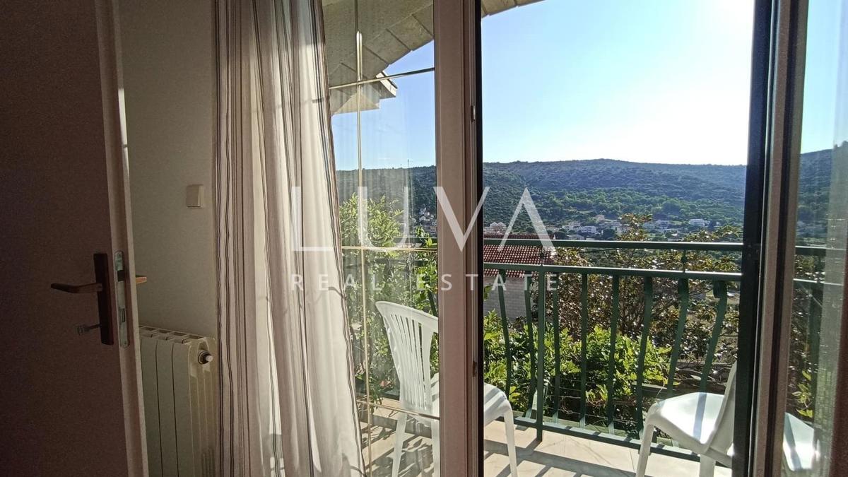 House For sale - SPLITSKO-DALMATINSKA MARINA