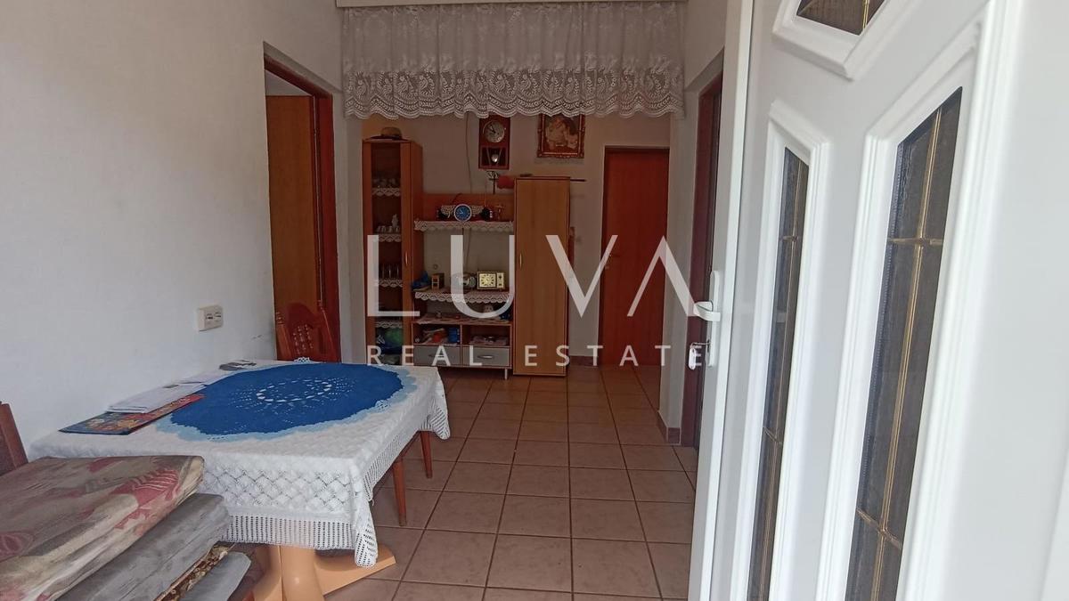 House For sale - SPLITSKO-DALMATINSKA MARINA