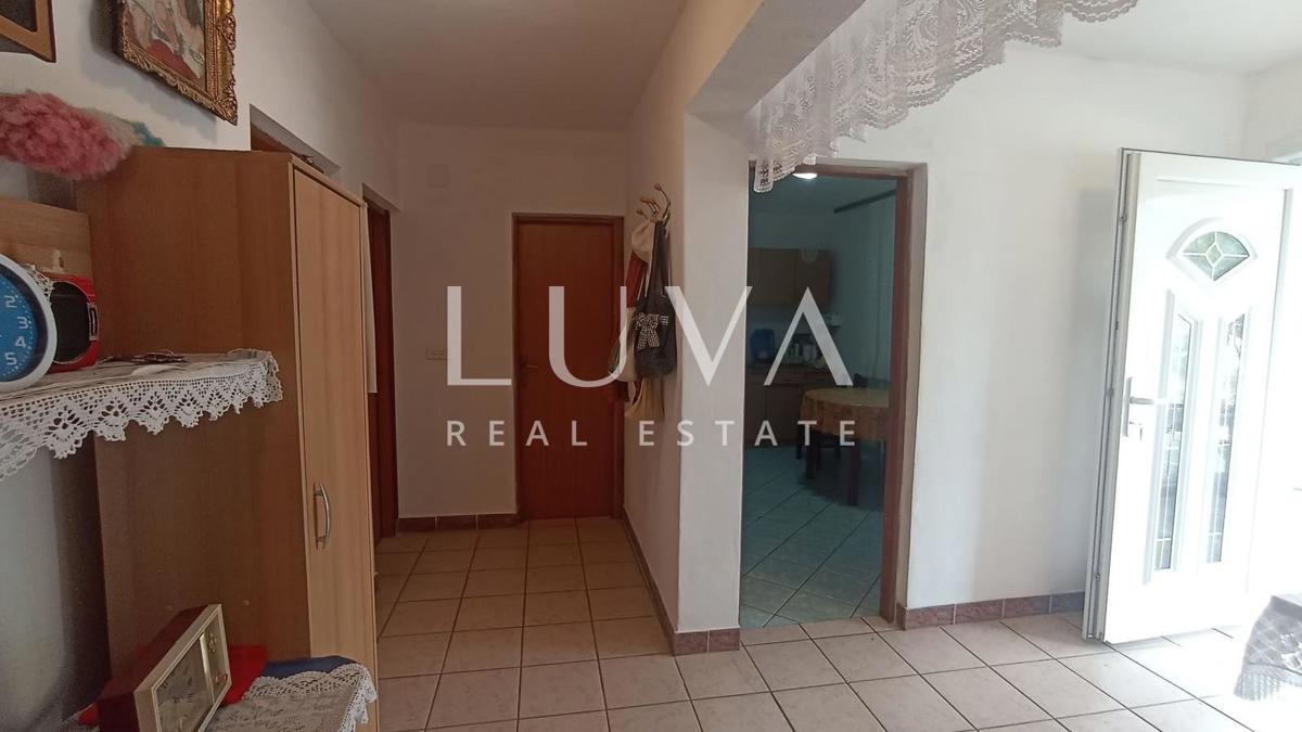 House For sale - SPLITSKO-DALMATINSKA MARINA