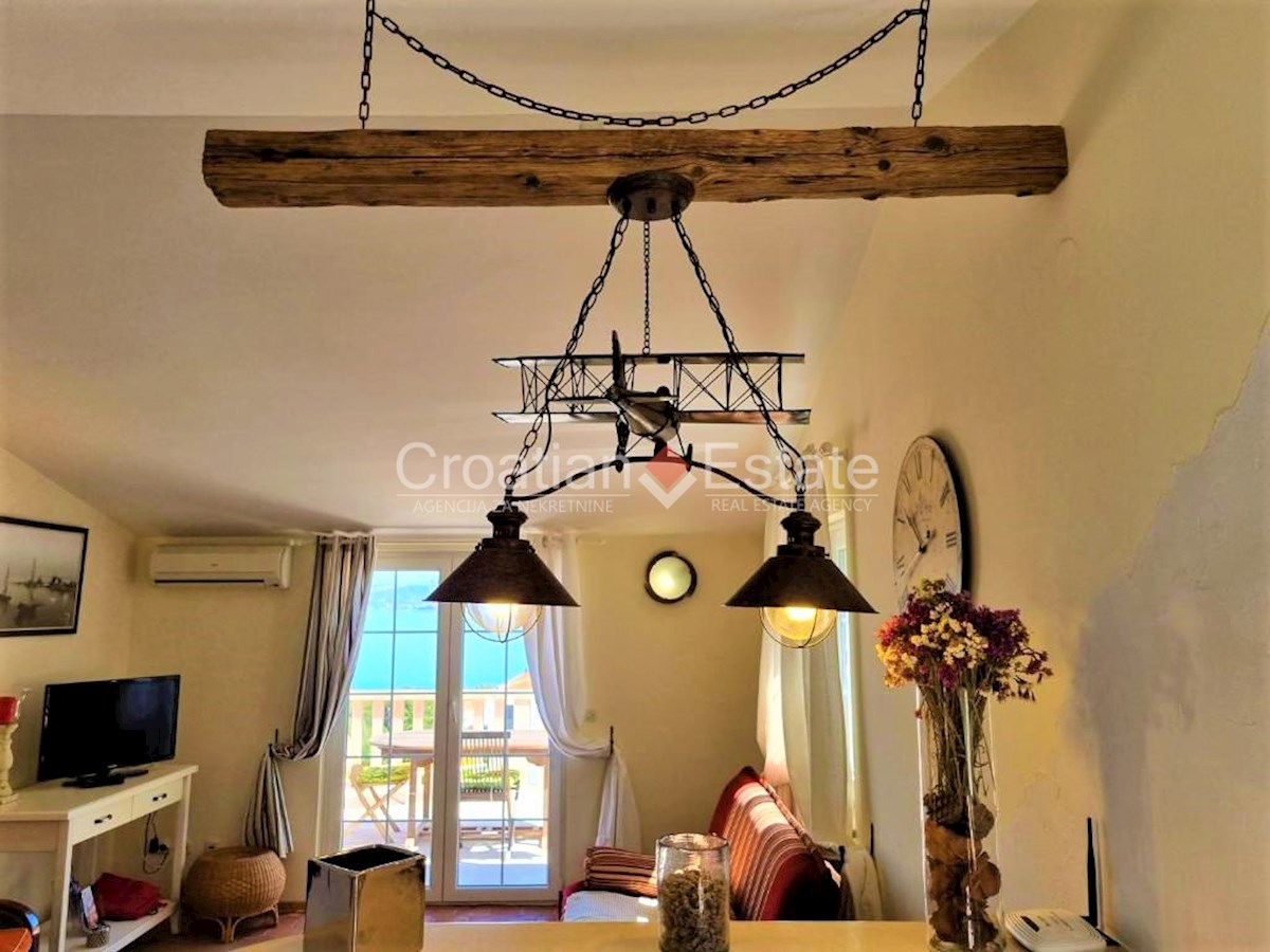 House For sale - SPLITSKO-DALMATINSKA BRAČ
