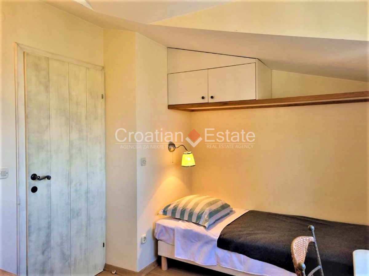 House For sale - SPLITSKO-DALMATINSKA BRAČ