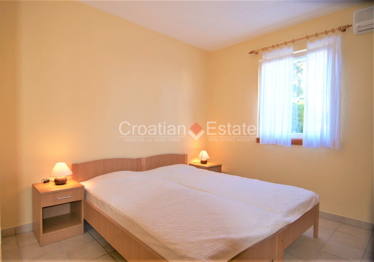 House For sale - SPLITSKO-DALMATINSKA BRAČ