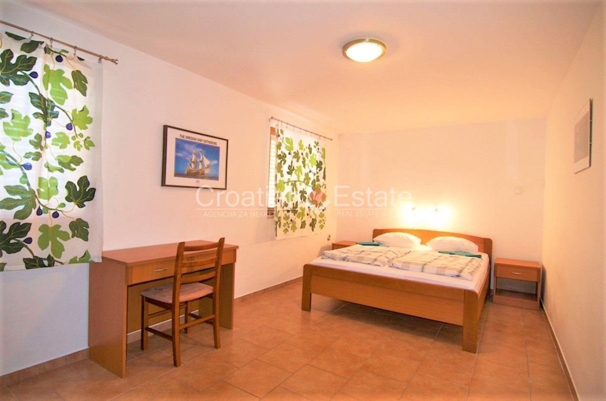 House For sale - SPLITSKO-DALMATINSKA BRAČ