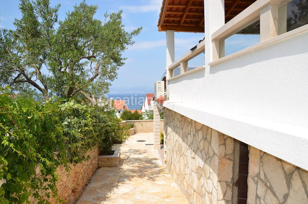 House For sale - SPLITSKO-DALMATINSKA BRAČ
