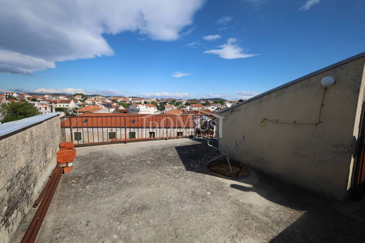 Maison À vendre - ŠIBENSKO-KNINSKA PIROVAC