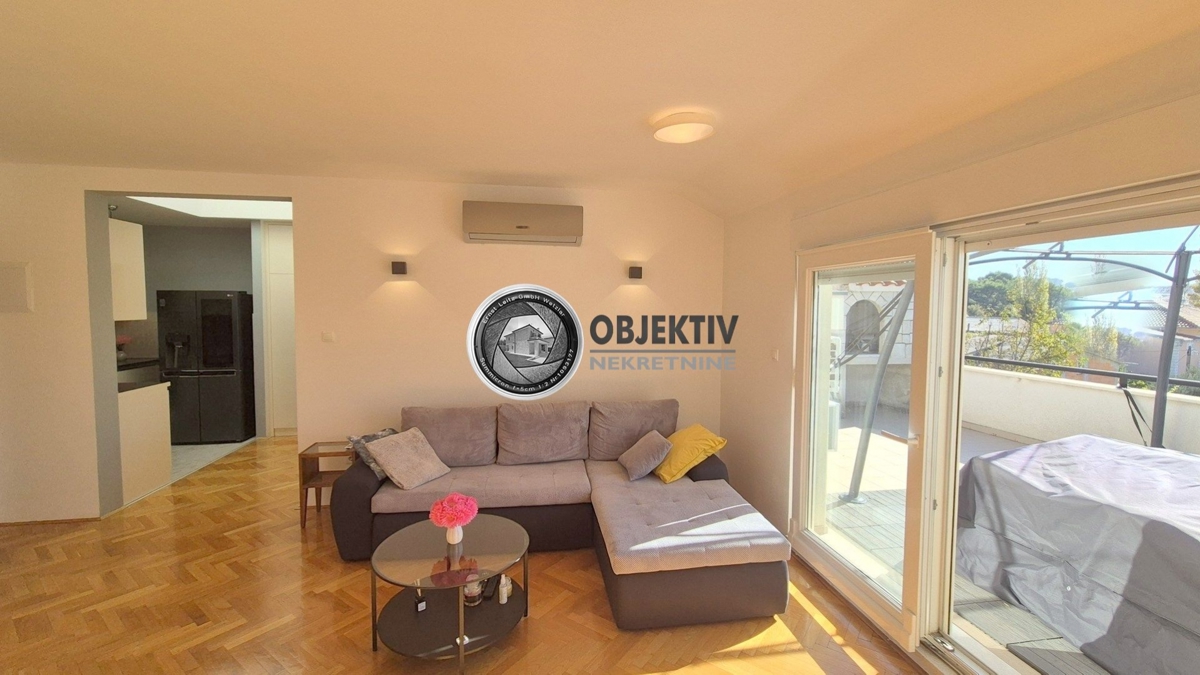 Apartment Zu verkaufen - SPLITSKO-DALMATINSKA SOLIN