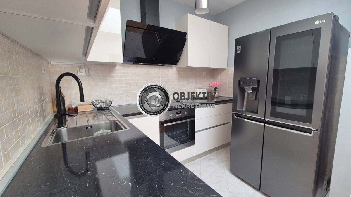Apartment Zu verkaufen - SPLITSKO-DALMATINSKA SOLIN