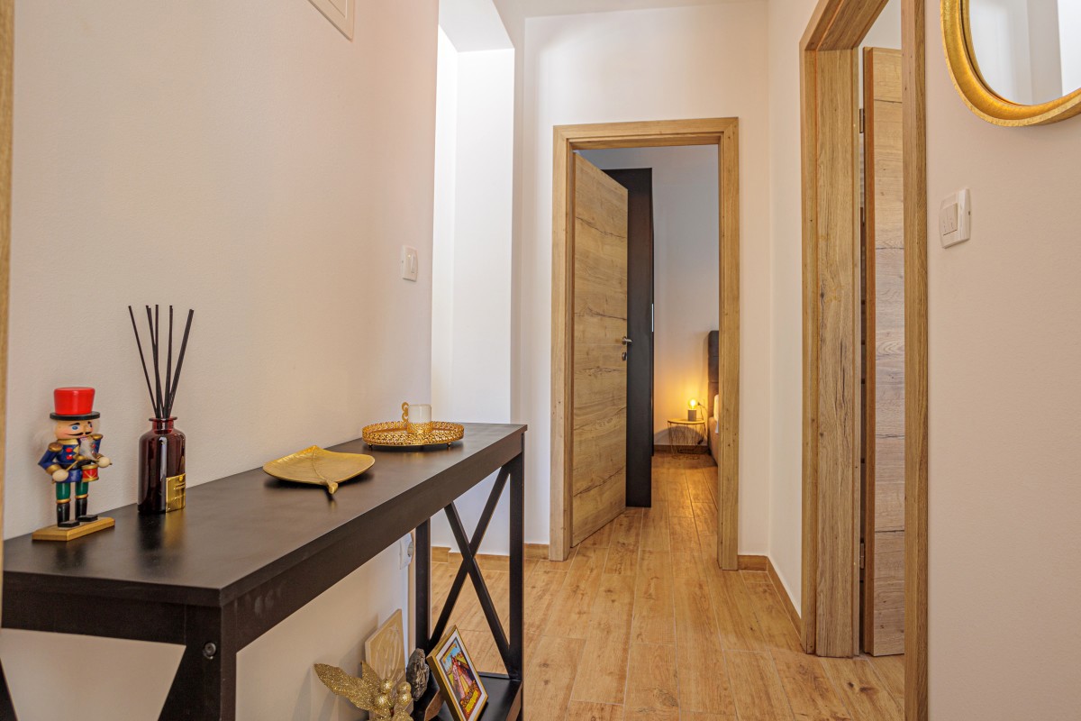 Casa In vendita - SPLITSKO-DALMATINSKA KAŠTELA