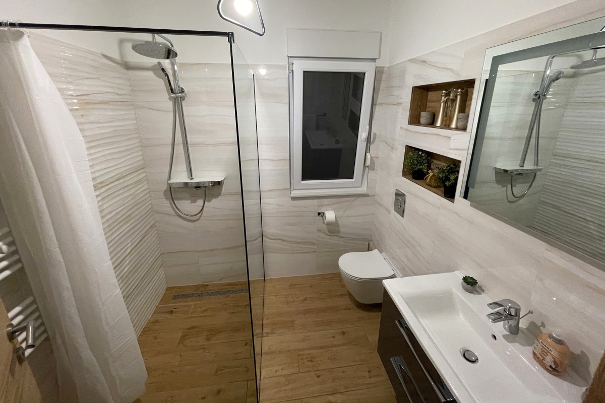 Casa In vendita - SPLITSKO-DALMATINSKA KAŠTELA