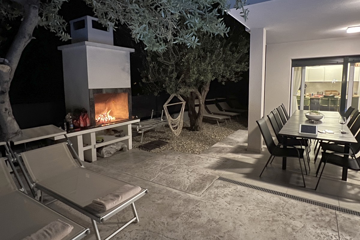 Casa In vendita - SPLITSKO-DALMATINSKA KAŠTELA