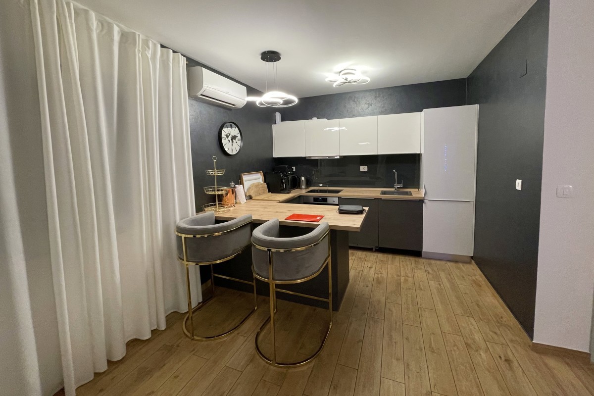 Casa In vendita - SPLITSKO-DALMATINSKA KAŠTELA