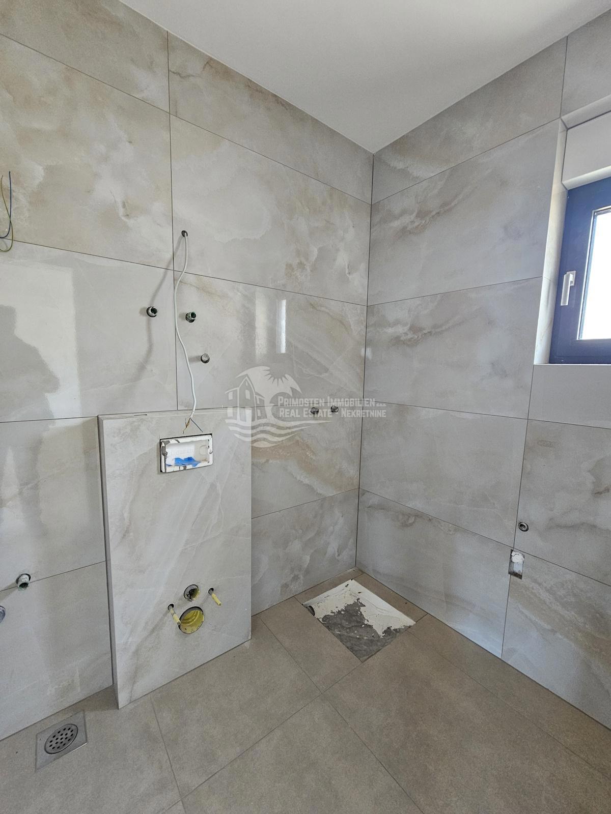 Flat For sale - ŠIBENSKO-KNINSKA PRIMOŠTEN