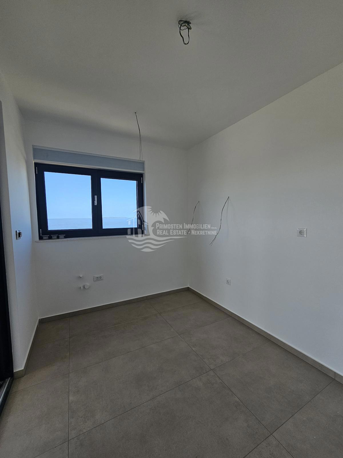 Flat For sale - ŠIBENSKO-KNINSKA PRIMOŠTEN