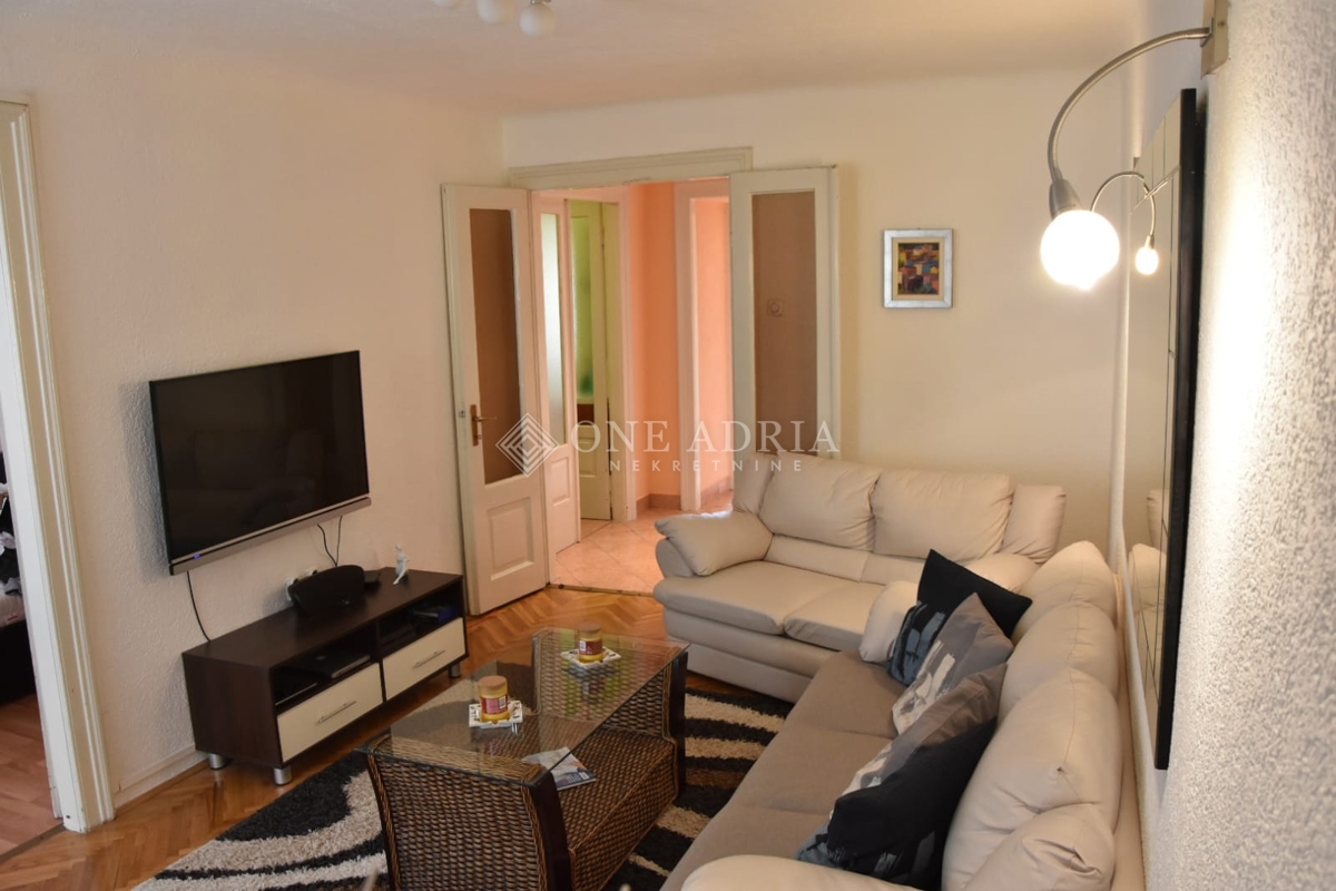 Appartement À louer - Primorsko-goranska Rijeka - foto 2/11