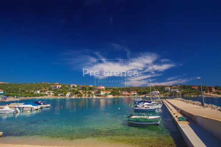 Terrain à vendre 1470 m² – Novalja