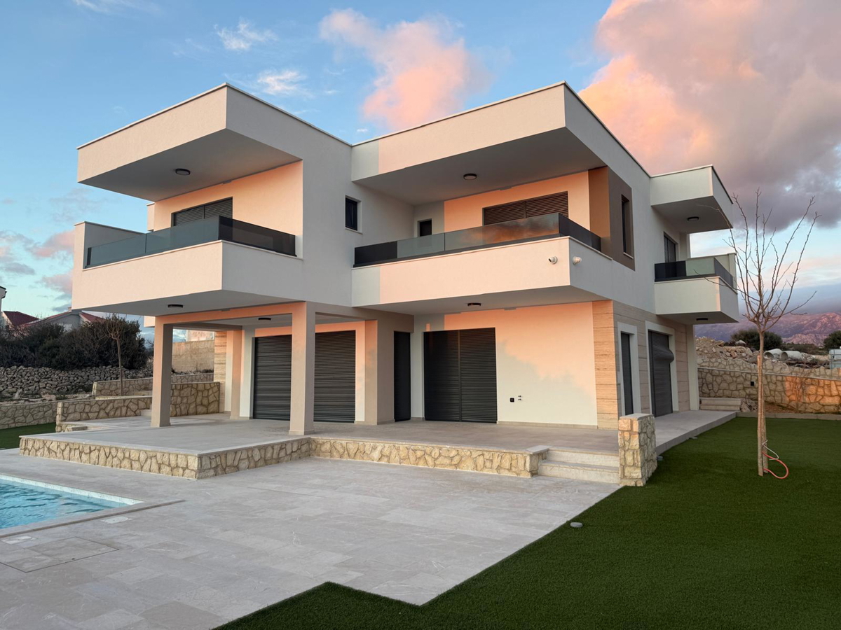 Maison À vendre - LIČKO-SENJSKA NOVALJA