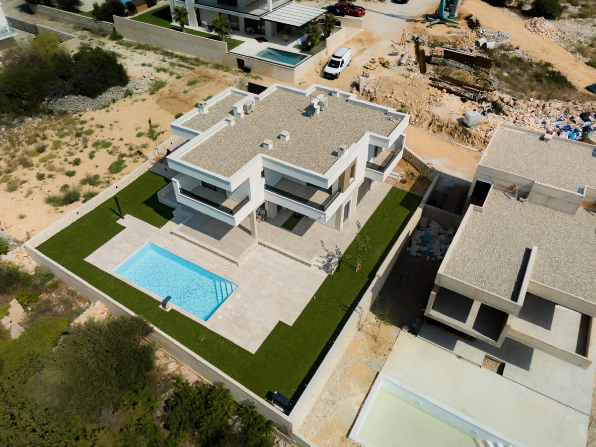Maison À vendre - LIČKO-SENJSKA NOVALJA