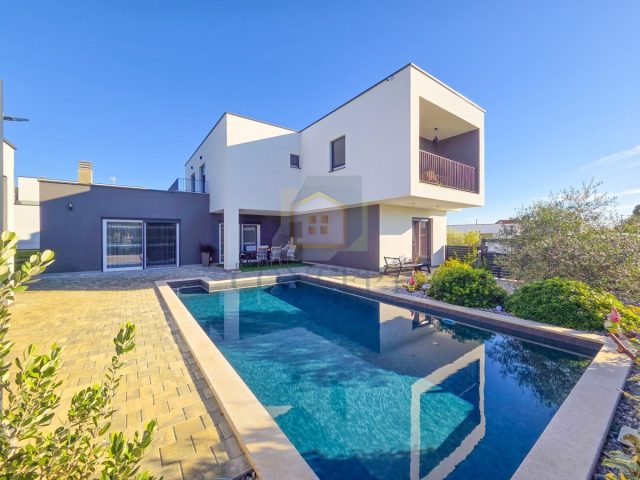 Maison à vendre 178 m² – Poreč
