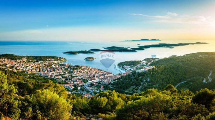 Działka na sprzedaż 10794 m² – Hvar