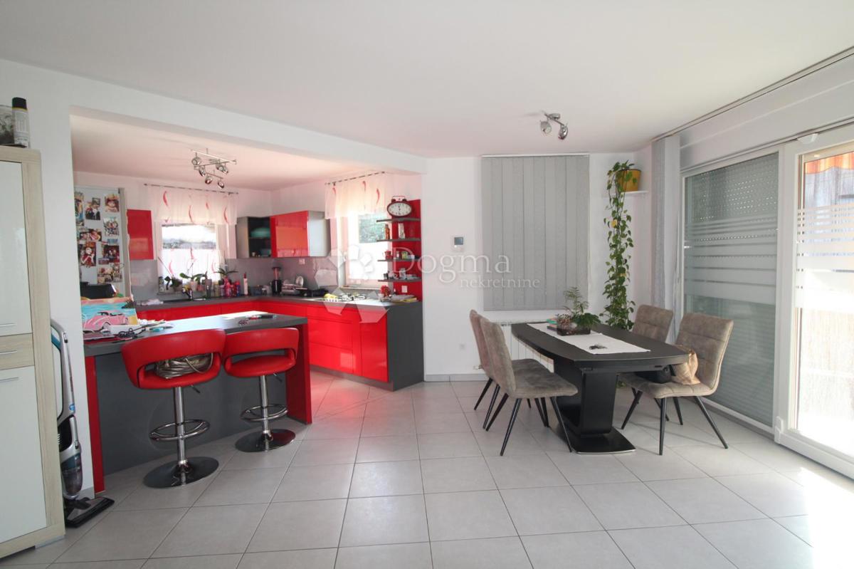 Casa In vendita - PRIMORSKO-GORANSKA VIŠKOVO