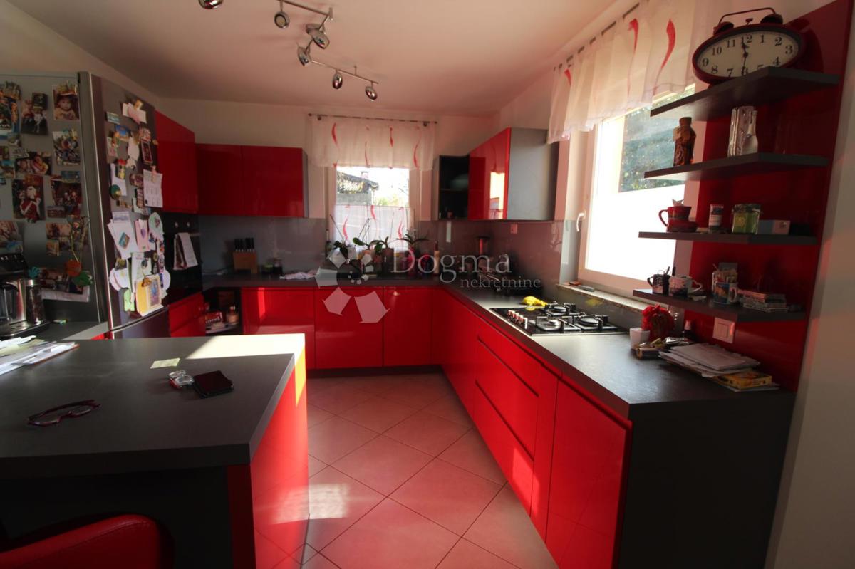 Casa In vendita - PRIMORSKO-GORANSKA VIŠKOVO