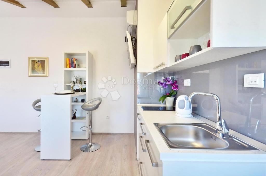Appartamento In vendita - SPLITSKO-DALMATINSKA SPLIT