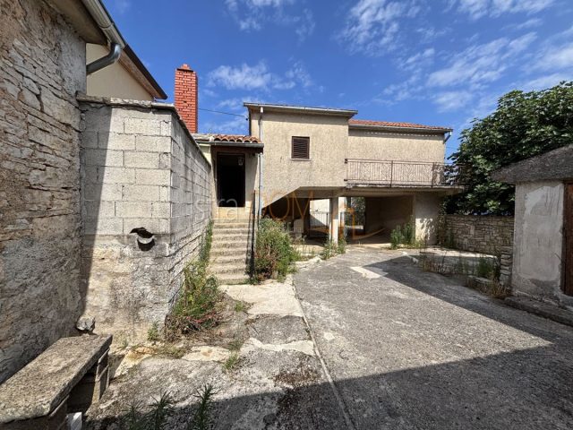 Hiša na predaj 220 m² – Sveti Petar U Šumi