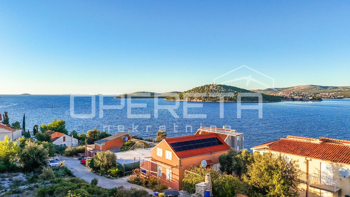 Flat For sale - ŠIBENSKO-KNINSKA ROGOZNICA