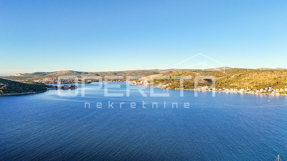 Flat For sale - ŠIBENSKO-KNINSKA ROGOZNICA