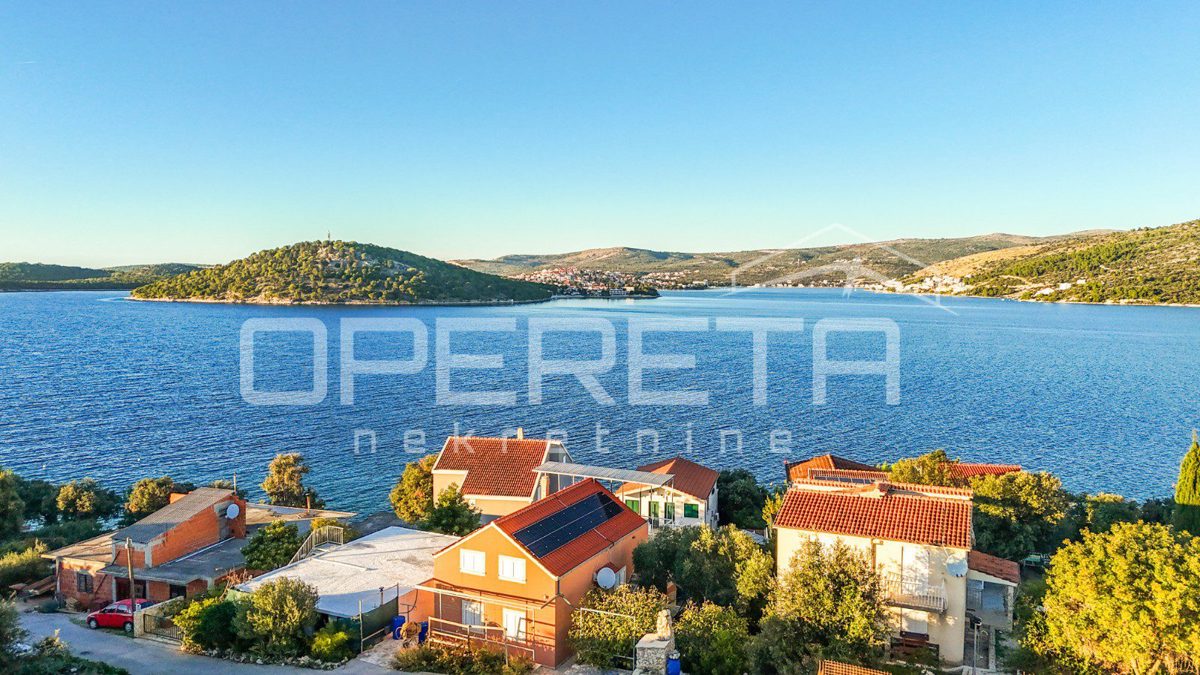 Apartment Zu verkaufen - ŠIBENSKO-KNINSKA ROGOZNICA