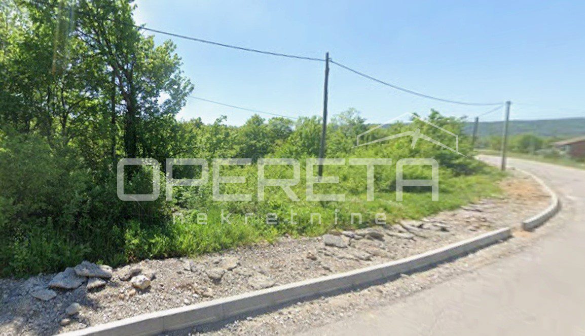 Zemljište Na prodaju - LIČKO-SENJSKA PLITVIČKA JEZERA