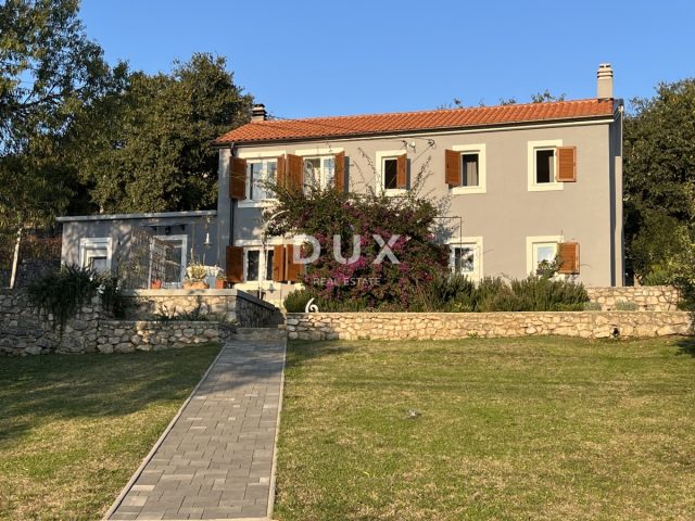 House for sale 175 m² – Kostrena
