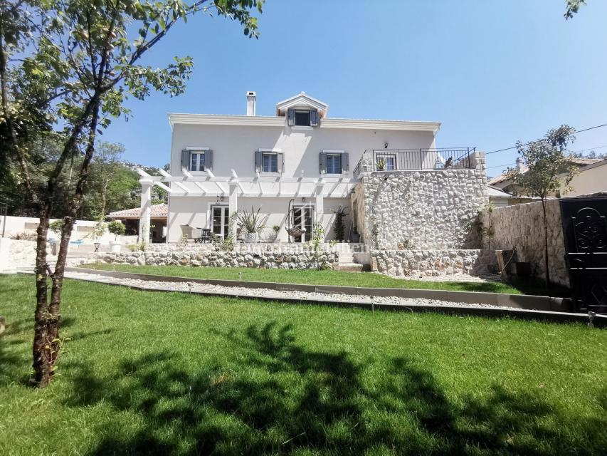Kuća Na prodaju - PRIMORSKO-GORANSKA VINODOLSKA OPĆINA