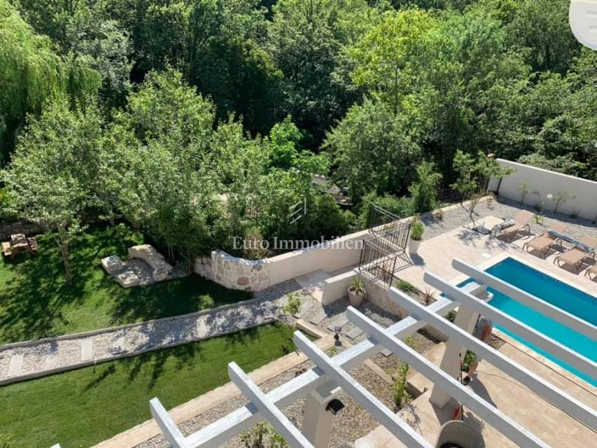 Kuća Na prodaju - PRIMORSKO-GORANSKA VINODOLSKA OPĆINA