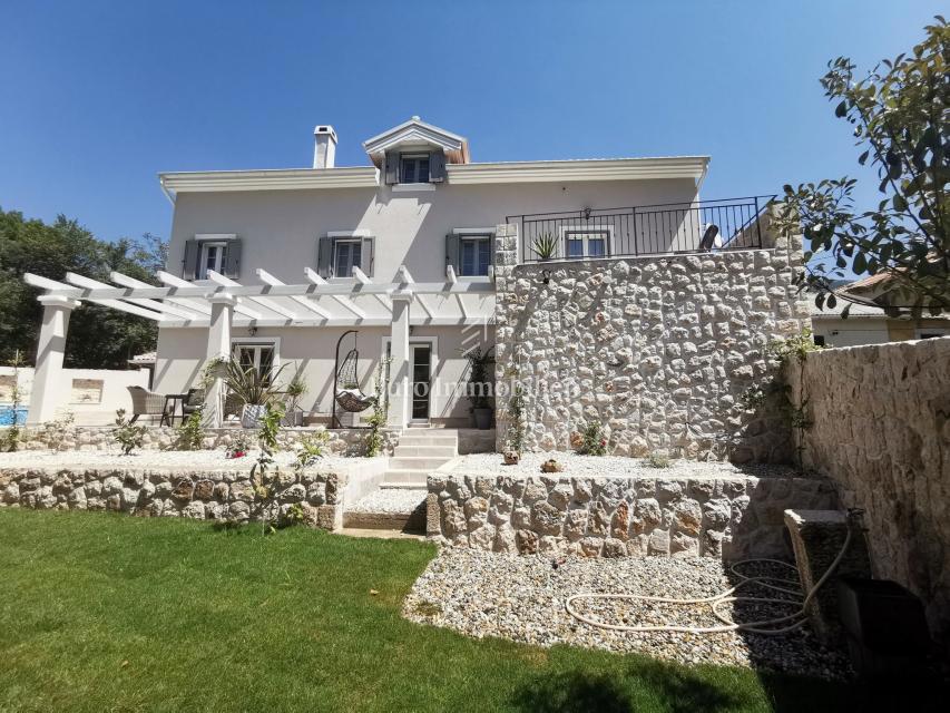 Kuća Na prodaju - PRIMORSKO-GORANSKA VINODOLSKA OPĆINA