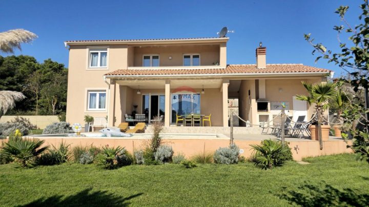 Casa in vendita 158 m² – Pula