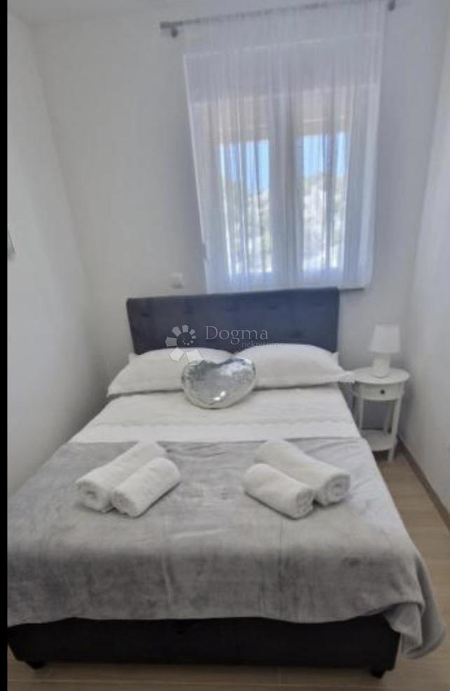 House For sale - SPLITSKO-DALMATINSKA MARINA