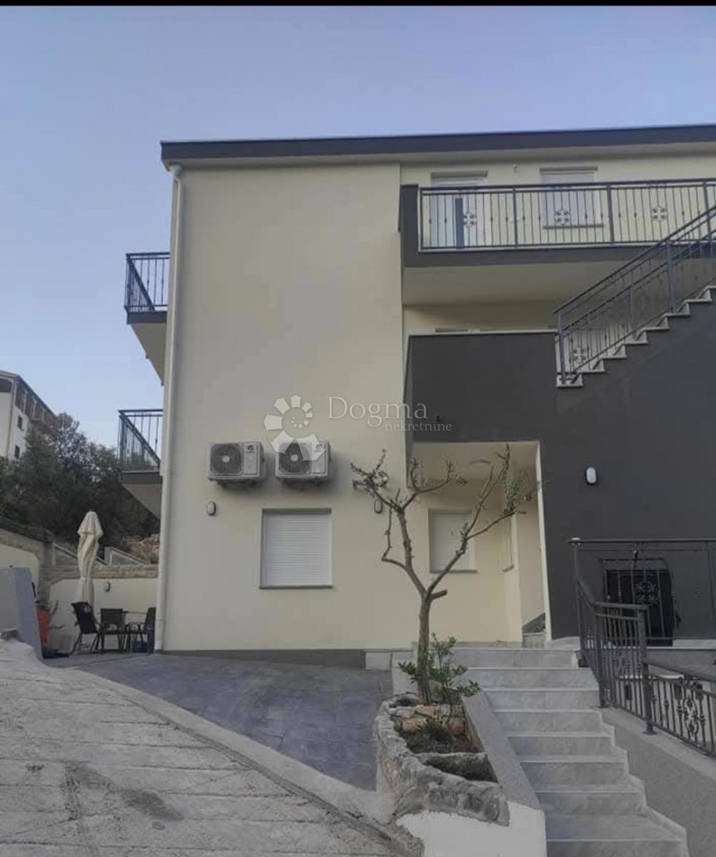 House For sale - SPLITSKO-DALMATINSKA MARINA