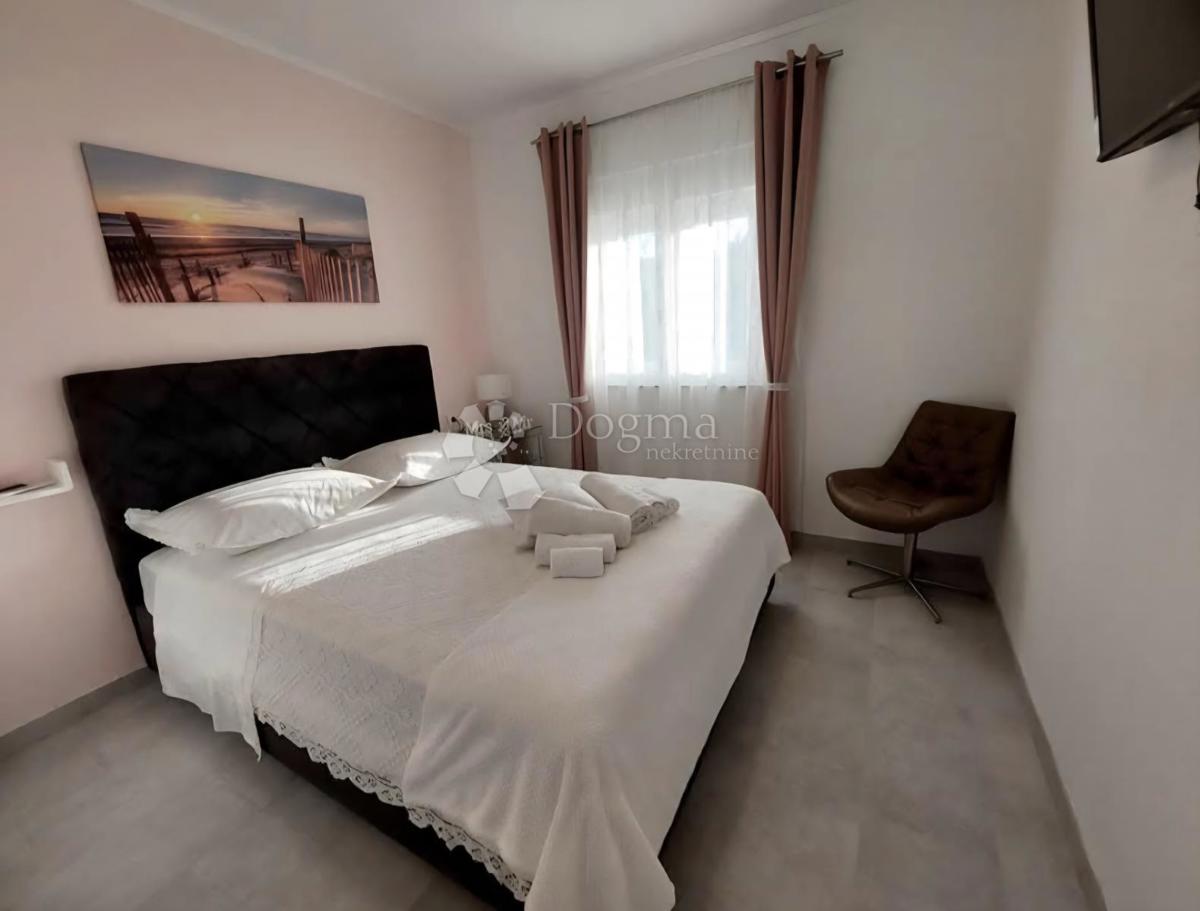 House For sale - SPLITSKO-DALMATINSKA MARINA