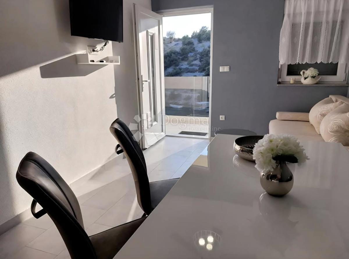 House For sale - SPLITSKO-DALMATINSKA MARINA